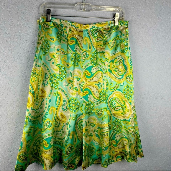 Banana Republic Silk Vintage Trumpet Skirt Lined - Picture 7 of 8